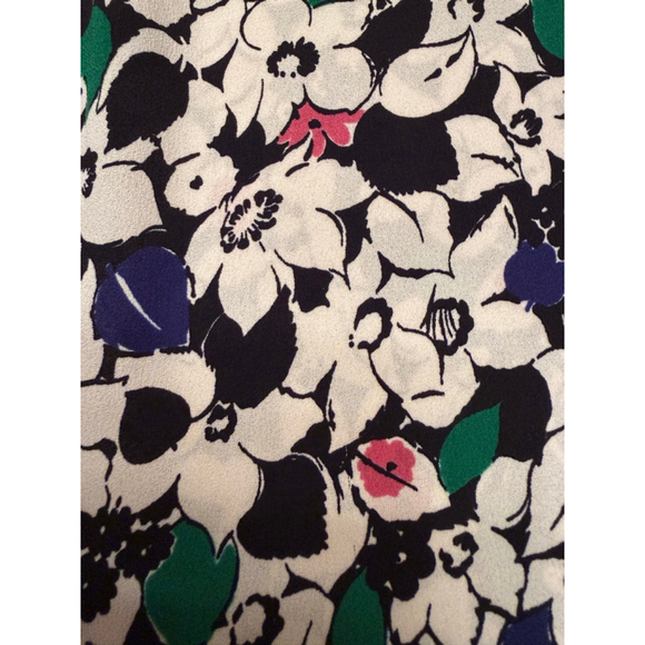 Women's TALBOTS Floral Blouse S White Black - Picture 5 of 7